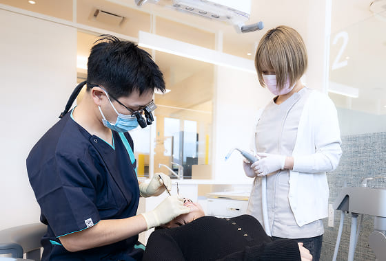 治療をしている様子